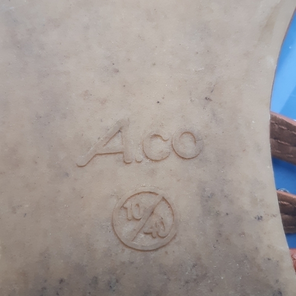 Woman wrap flat sandles size 10 tan colour with jewel accent gladiator style - Picture 3 of 6